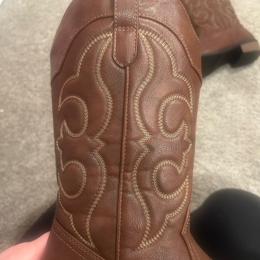 Target Kids Brown Western Boots - Picture 8 of 9